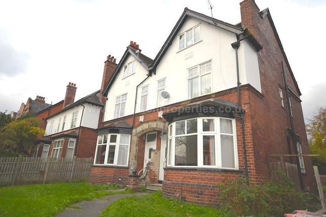  Image of 9 bedroom  to rent in St. Michaels Villas Headingley Leeds LS6 at St. Michaels Villas, Leeds LS6