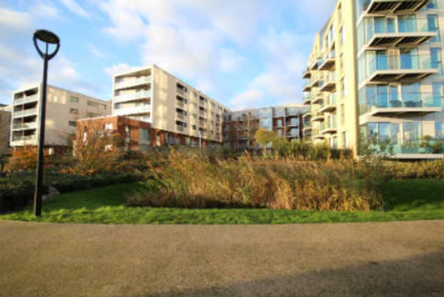  Image of 2 bedroom Flat to rent in  at Devan Grove, Hackney N4