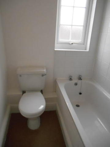 Image of 2 bedroom Flat to rent in East Reach Taunton TA1 at East Reach, Taunton TA1