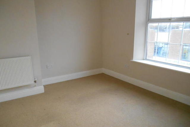  Image of 2 bedroom Flat to rent in East Reach Taunton TA1 at East Reach, Taunton TA1