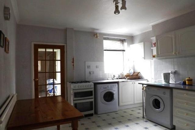  Image of 2 bedroom Terraced house for sale in Chandos Avenue Netherfield Nottingham NG4 at Chandos Avenue, Netherfield, Nottingham NG4