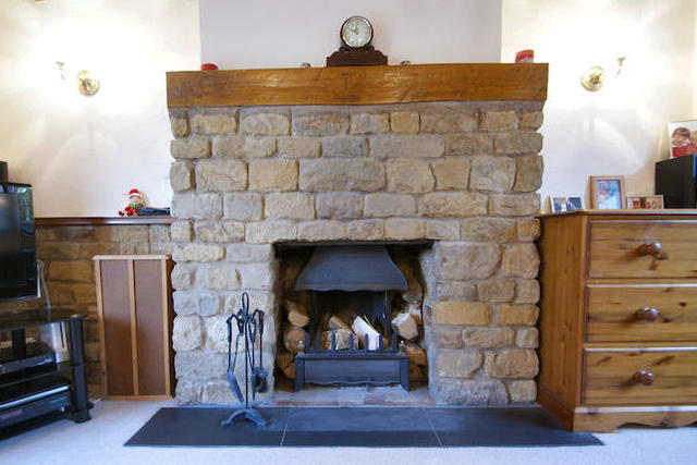  Image of 3 bedroom Cottage for sale in Rectory Lane Lower Brailes Banbury OX15 at Rectory Lane, Lower Brailes OX15