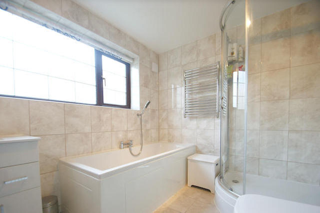  Image of 3 bedroom Cottage for sale in Rectory Lane Lower Brailes Banbury OX15 at Rectory Lane, Lower Brailes OX15