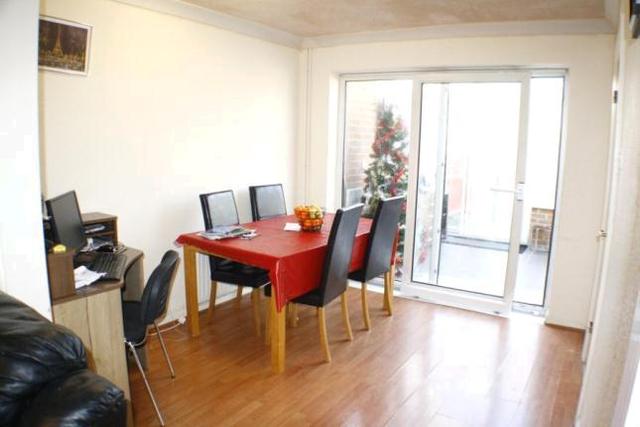  Image of 3 bedroom  for sale in Newholm Drive Nottingham NG11 at Newholm Drive, Nottingham, Nottinghamshire NG11