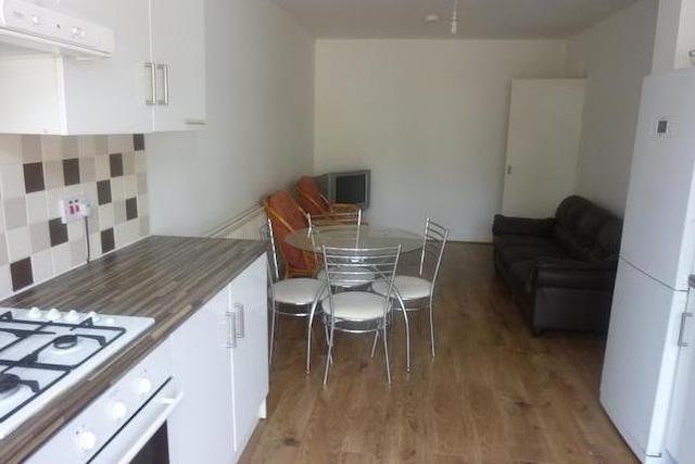  Image of 4 bedroom  to rent in Pendragon Road Perry Barr Birmingham B42 at Pendragon Road, Perry Barr, Birmingham B42