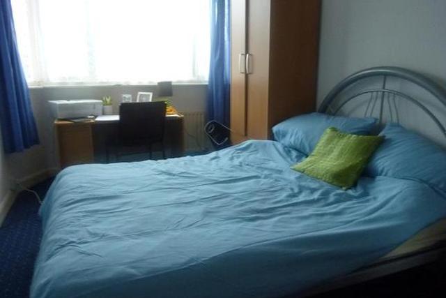  Image of 4 bedroom  to rent in Pendragon Road Perry Barr Birmingham B42 at Pendragon Road, Perry Barr, Birmingham B42