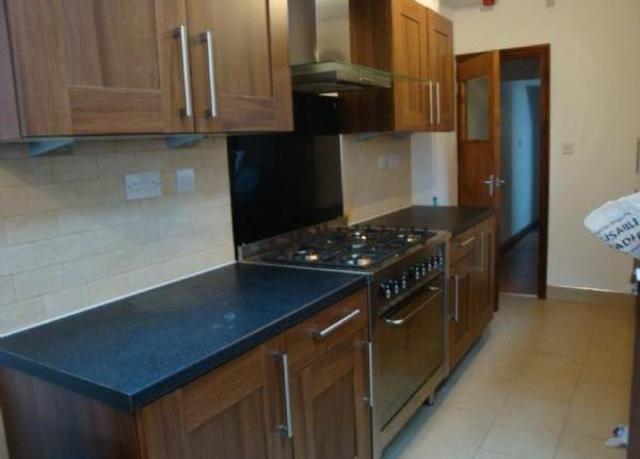  Image of 6 bedroom Property to rent in Warwards Lane Stirchley Birmingham B29 at 39 Warwards Lane, Selly Park, Birmingham B29
