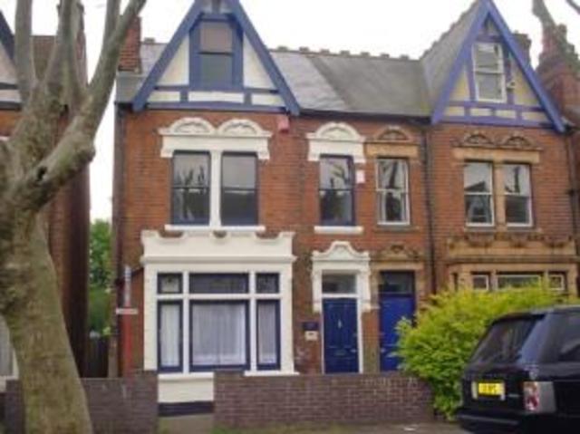  Image of 6 bedroom  to rent in Hallewell Road Edgbaston Birmingham B16 at Hallewell Road, Edgbaston, Birmingham B16