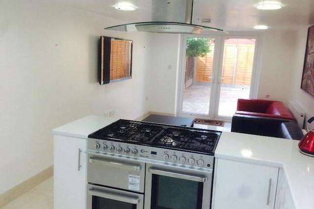  Image of 6 bedroom Terraced house to rent in Milner Road Selly Oak Birmingham B29 at 17 Milner Road, Sellypark, Birmingham B29