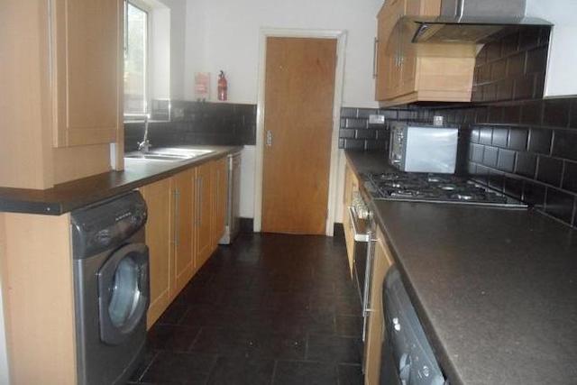  Image of 6 bedroom Terraced house to rent in Hubert Road Selly Oak Birmingham B29 at 197 Hubert Road, Birmingham B29