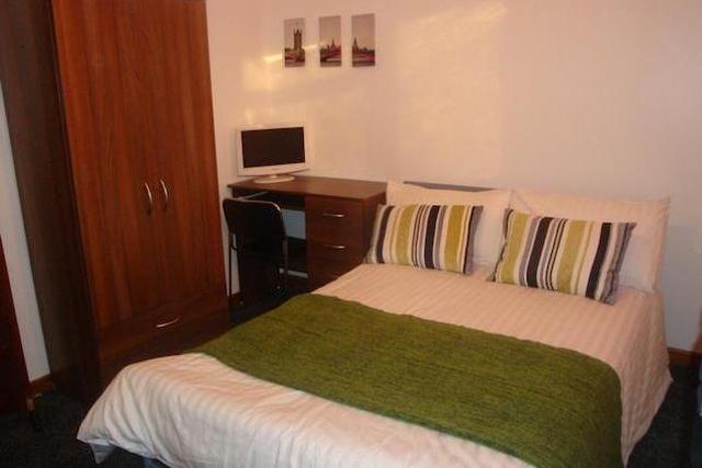  Image of 7 bedroom Terraced house to rent in North Road Edgbaston Birmingham B29 at 36 North Road, Birmingham B29