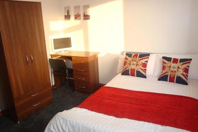  Image of 7 bedroom Terraced house to rent in North Road Edgbaston Birmingham B29 at 36 North Road, Birmingham B29