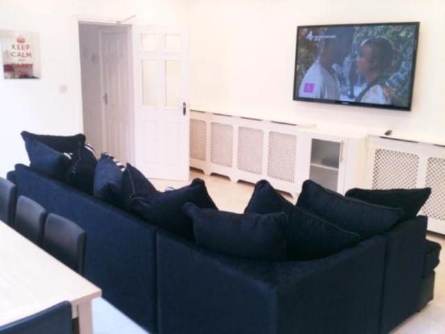  Image of 8 bedroom Property to rent in Oak Tree Lane Selly Oak Birmingham B29 at Oak Tree Lane, Selly Oak, Birmingham B29