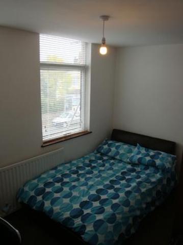  Image of 1 bedroom Room to rent in Warwards Lane Stirchley Birmingham B29 at 39 Warwards Lane, Room 3, Selly Park, Birmingham B29