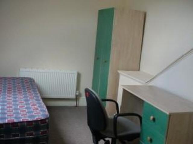  Image of 1 bedroom Room to rent in Pershore Road Selly Park Birmingham B29 at 958 Pershore Road, Room 2, Selly Park, Birmingham B29