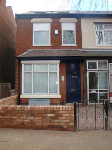  Image of 1 bedroom Room to rent in Gristhorpe Road Selly Oak Birmingham B29 at Ensuite Bedroom: 185 Gristhorpe Road, Room1, Selly Park, Birmingham B29