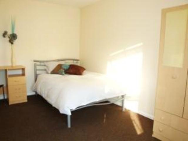  Image of 1 bedroom Room to rent in Pershore Road Birmingham B5 at 85 Pershore Road, Room 1, Birmingham B5