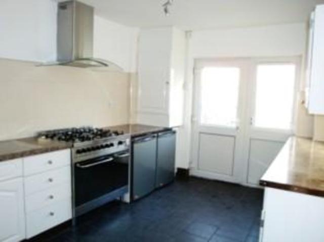 Image of 1 bedroom Room to rent in Pershore Road Birmingham B5 at 85 Pershore Road, Room 1, Birmingham B5