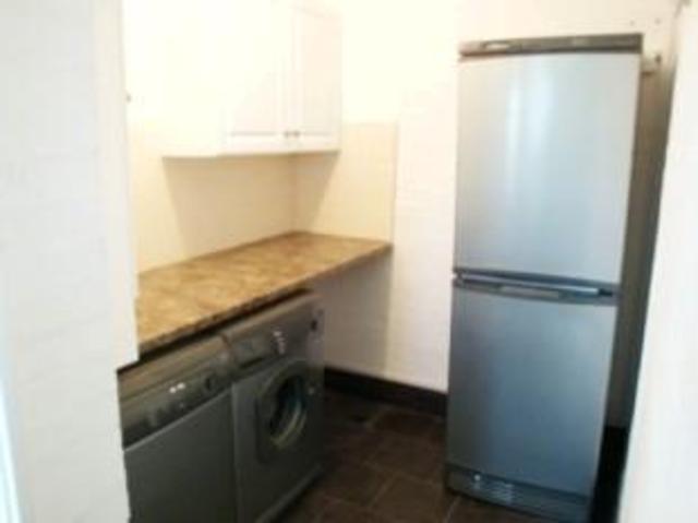  Image of 1 bedroom Room to rent in Pershore Road Birmingham B5 at 85 Pershore Road, Room 1, Birmingham B5