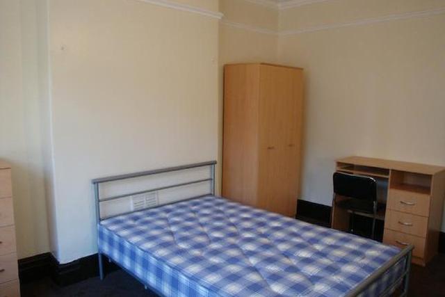  Image of 1 bedroom Room to rent in Hallewell Road Edgbaston Birmingham B16 at 45 Hallewell Road, Room 6, Edgbaston B16