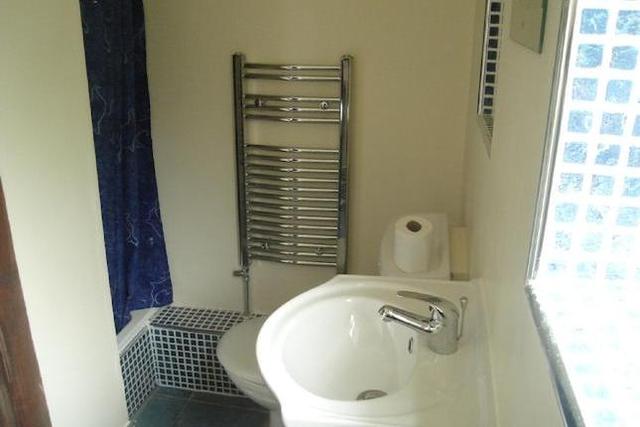  Image of 1 bedroom Room to rent in Rotton Park Road Edgbaston Birmingham B16 at 205 Rotton Park Road, Room 1, Edgbaston, Birmingham B16