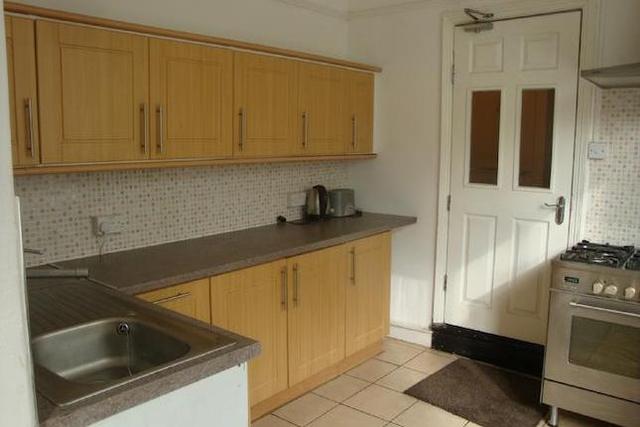  Image of 1 bedroom Room to rent in Hallewell Road Edgbaston Birmingham B16 at Hallewell Road, Edgbaston, Birmingham B16