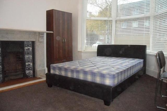  Image of 1 bedroom Room to rent in Gillott Road Edgbaston Birmingham B16 at Gillott Road, Edgbaston, Birmingham B16
