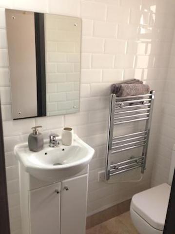  Image of Studio flat to rent in Dale Road Edgbaston Birmingham B29 at Dale Road, Edgbaston, Birmingham B29