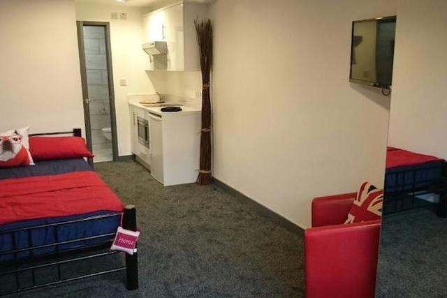  Image of Studio flat to rent in  at 183 Gristhorpe Road, Selly Pak B2