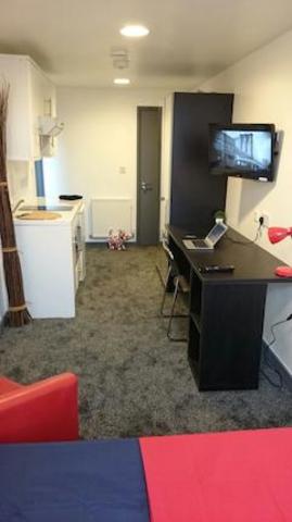  Image of Studio flat to rent in  at 183 Gristhorpe Road, Selly Pak B2