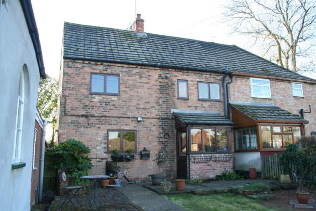  Image of 1 bedroom Cottage to rent in The Green Beckingham Doncaster DN10 at The Green, Beckingham DN10