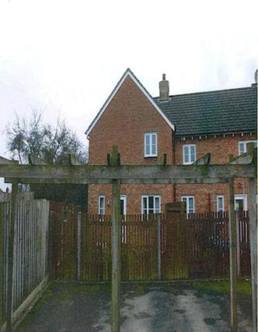  Image of 1 bedroom End of Terrace for sale in Myers Way Charlton Banbury OX17 at Myers Way, Charlton, Banbury OX17