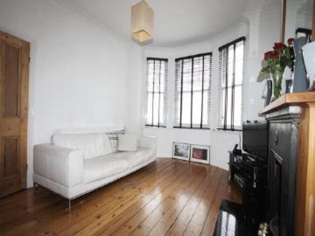  Image of 1 bedroom Flat to rent in Hackford Road London SW9 at Hackford Road, Oval, London SW9