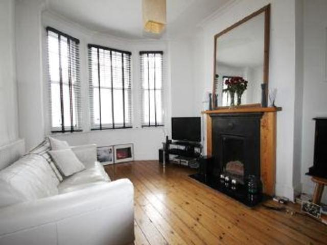  Image of 1 bedroom Flat to rent in Hackford Road London SW9 at Hackford Road, Oval, London SW9