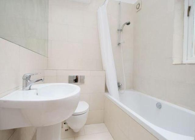  Image of 1 bedroom Flat to rent in Swanscombe Road London W4 at Swanscombe Road, London W4