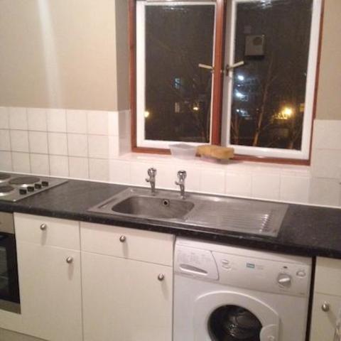  Image of 1 bedroom Flat to rent in Swaythling Close London N18 at Swaythling Close, London N18