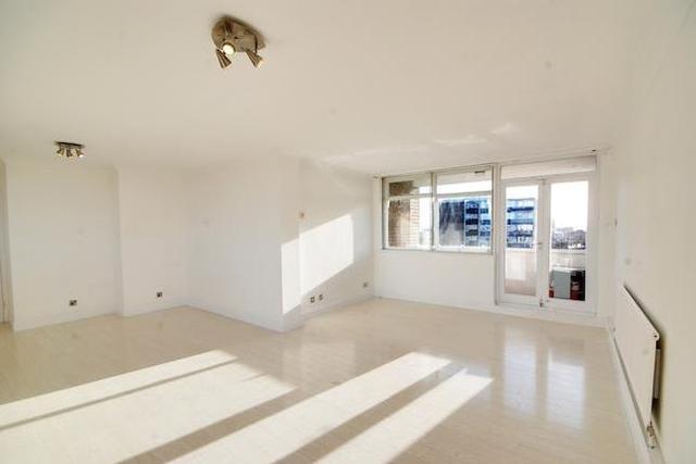  Image of 2 bedroom Flat to rent in The Knoll London W13 at The Grange, The Knoll, Ealing W13