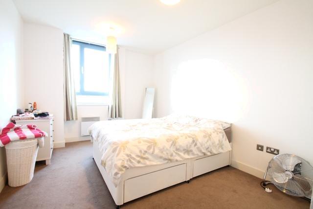  Image of 2 bedroom Flat to rent in Wapping Lane London E1W at Wapping Lane, Wapping E1W