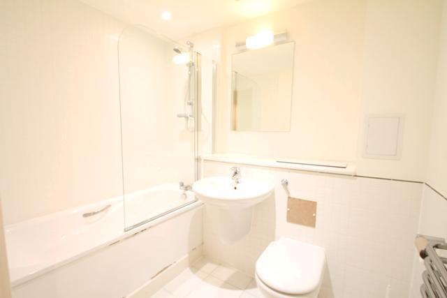  Image of 2 bedroom Flat to rent in Wapping Lane London E1W at Wapping Lane, Wapping E1W