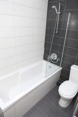  Image of 2 bedroom Flat to rent in St. Mark Street London E1 at Barnett Street, London E1