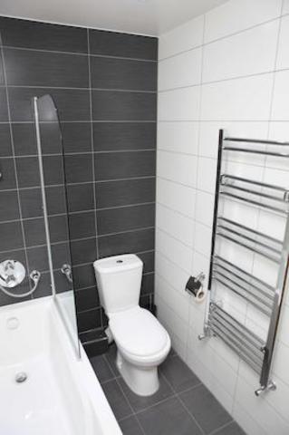  Image of 2 bedroom Flat to rent in St. Mark Street London E1 at Barnett Street, London E1