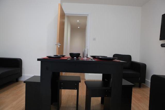 Image of 2 bedroom Flat to rent in St. Mark Street London E1 at Barnett Street, London E1