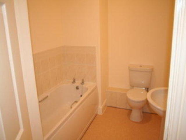  Image of 2 bedroom Flat to rent in Manby Street Lincoln LN5 at Willow Tree Close, Lincoln LN5