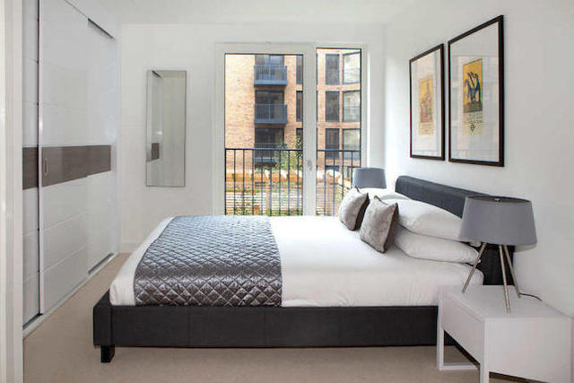  Image of 2 bedroom Flat to rent in Plough Way London SE16 at Whiting Way, Surrey Quays SE16