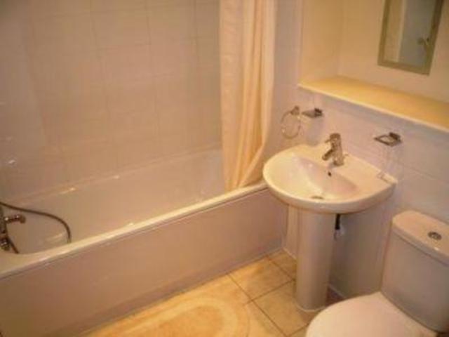  Image of 2 bedroom Flat to rent in Academy Place Osterley Isleworth TW7 at Academy Place, Isleworth TW7