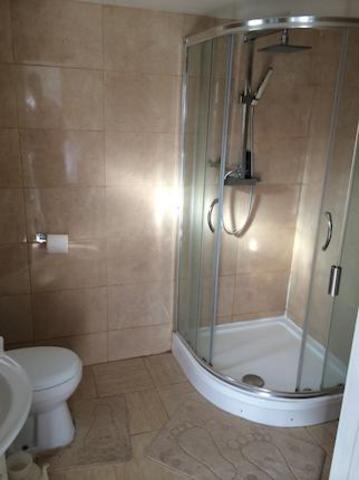  Image of 2 bedroom Flat to rent in Manaton Crescent Southall UB1 at Manaton Crescent, Middlesex UB1