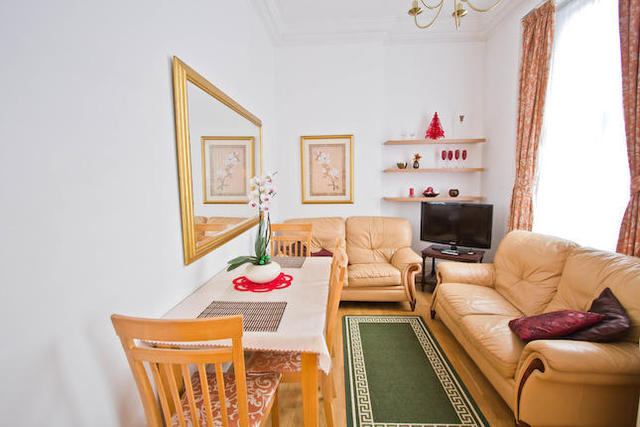  Image of 2 bedroom Flat to rent in Upper Montagu Street London W1H at Upper Montagu Street, Marylebone, London, Baker Street W1H
