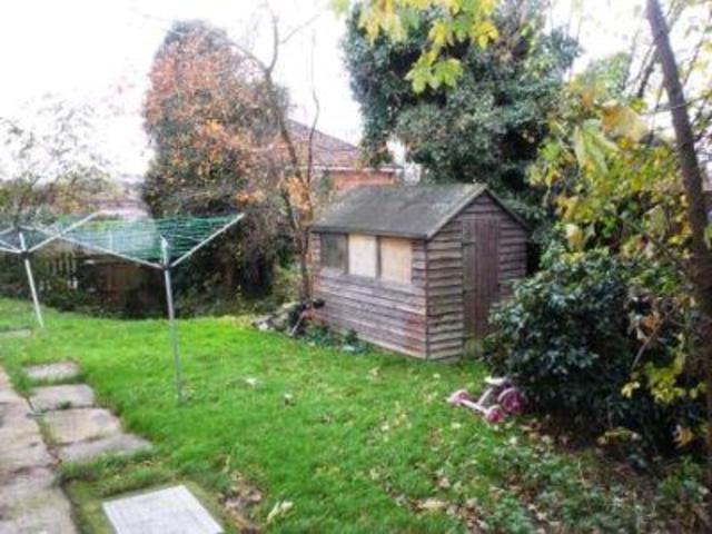  Image of 2 bedroom Maisonette to rent in Otterburn Gardens Isleworth TW7 at Otterburn Gardens, Isleworth TW7