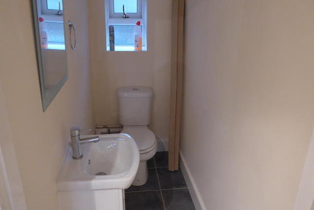  Image of 3 bedroom  to rent in Smarts Way St. Georges Telford TF2 at Smarts Way, St. Georges, Telford TF2