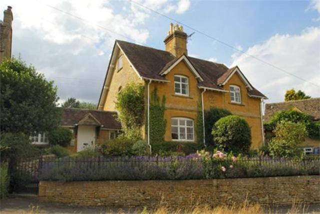  Image of 3 bedroom  to rent in High Street Longborough Moreton-in-Marsh GL56 at High Street, Longborough GL56